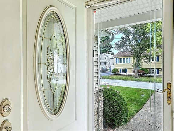 4th image of 5 High St