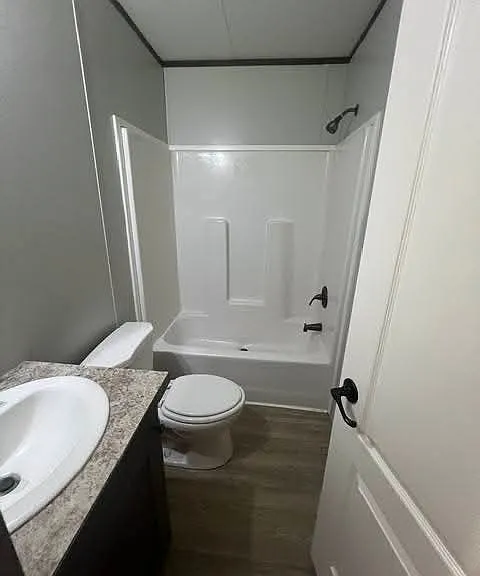 89 Morningside Dr — Photo 18