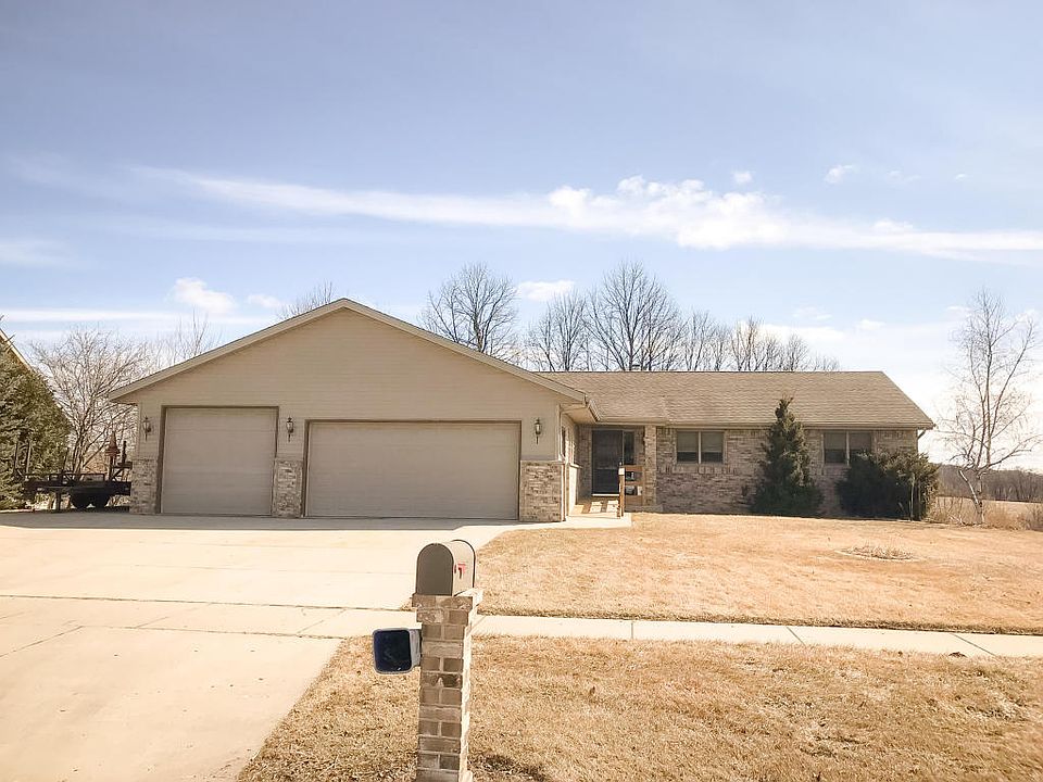 1st image of 1223 Villa Park Dr