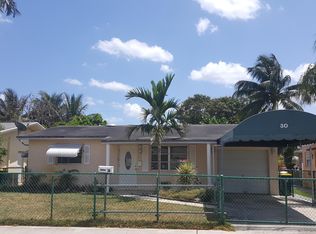 30 SE 14th St, Dania, FL 33004