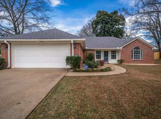 1205 Nancy Cir, Longview, TX 75601