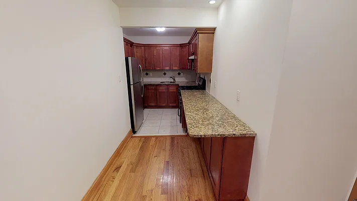 Rented by Metro Garden Realty NYC | media 35