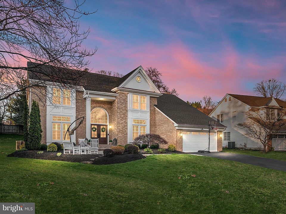 1st image of 790 Oakwilde Way
