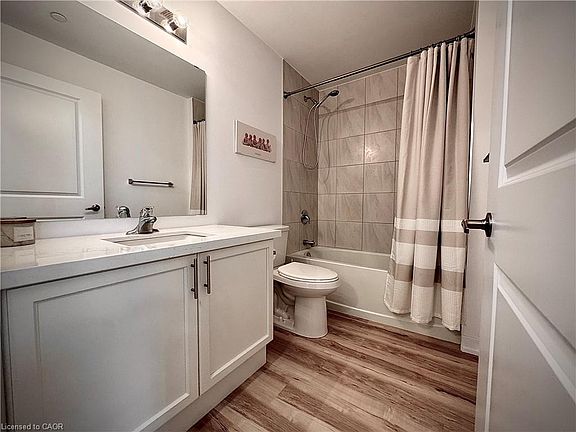 4th image of 460 Dundas St E #709