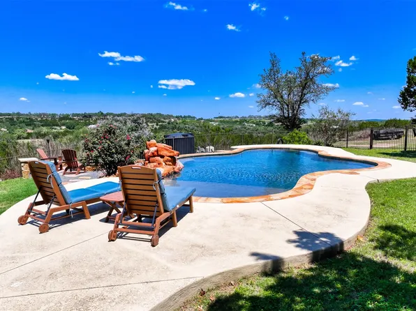 226 Hudson Ln, Dripping Springs, TX 78620