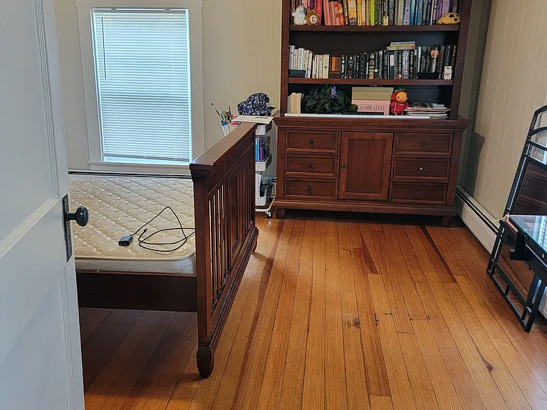 242 Main St #B — Photo 17