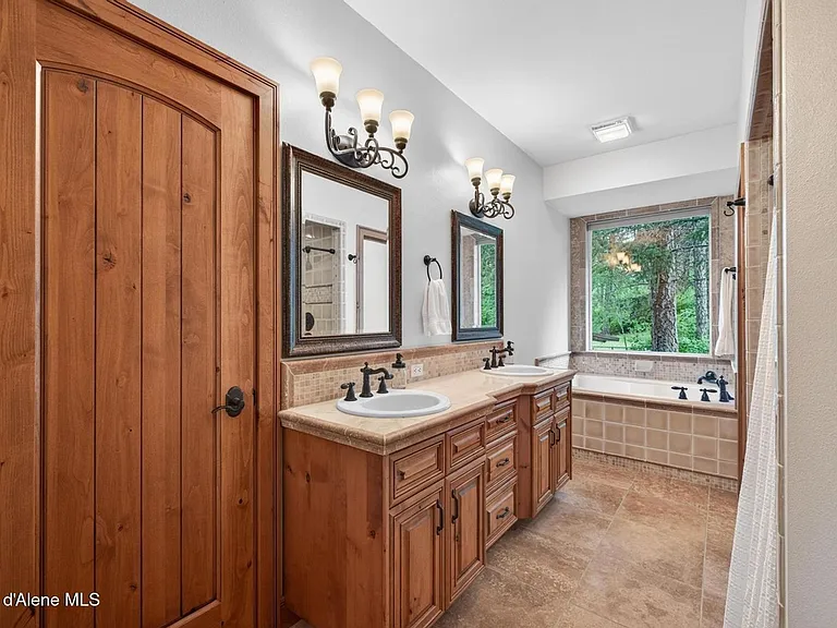 37371 E Hayden Lake Rd — Photo 28