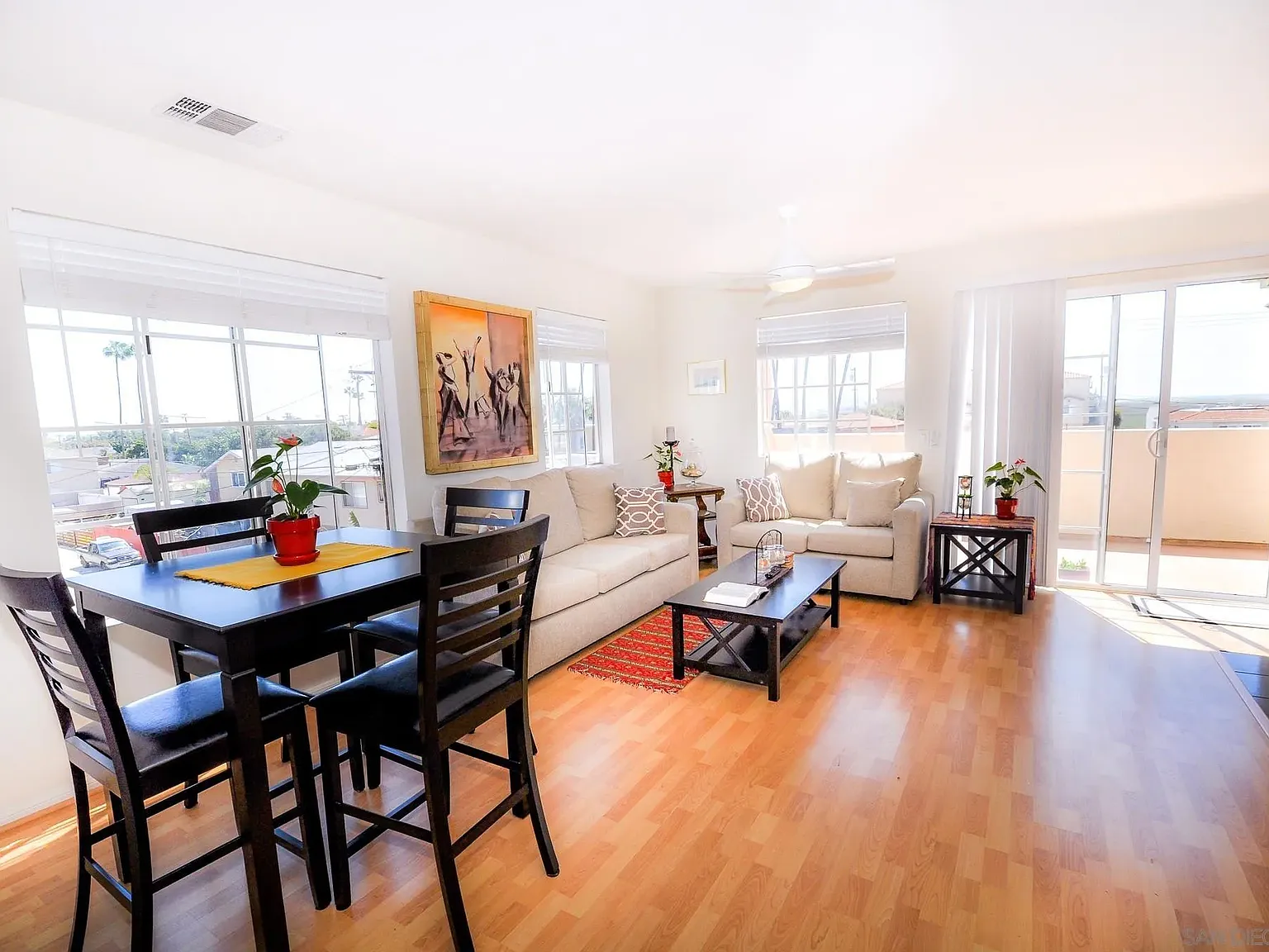 3 bed, 2.0 bath, 975 sqft, $3,800 — Photo 3
