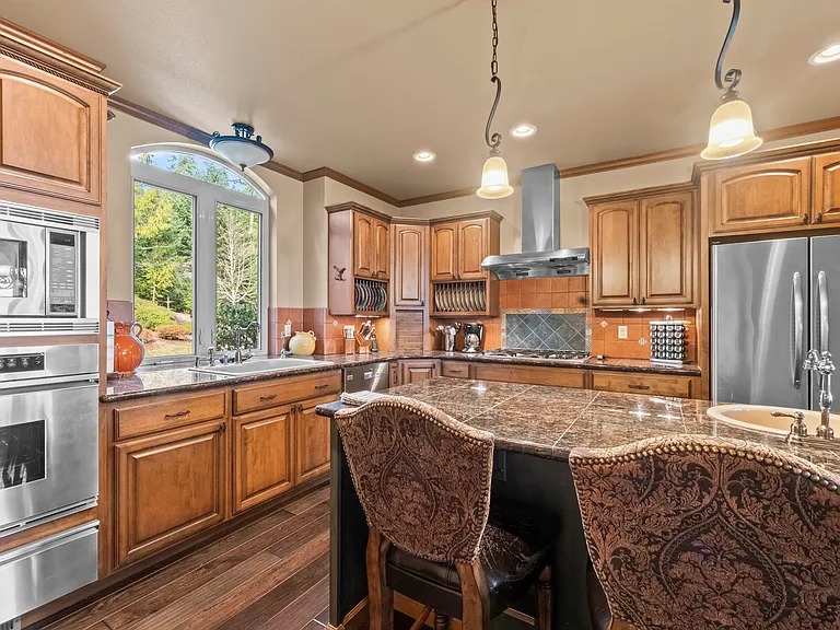 Kitchen, Stainless Steel Appliances - Double Oven, Gas Range, Side by Side Refrigerator