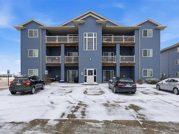 440 Madison Ave #8, North Liberty, IA 52317