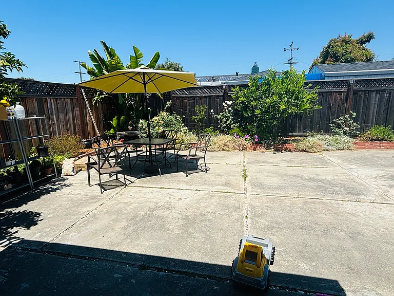 4675 Bianca Dr — Photo 6