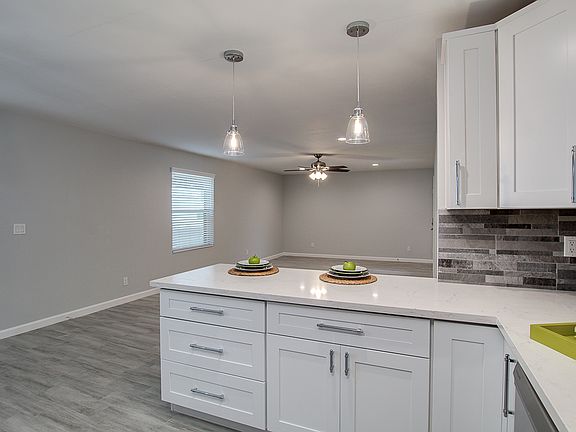 4th image of 6510 N 3rd Ave Unit 4