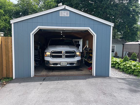 4th image of 97 Spring St