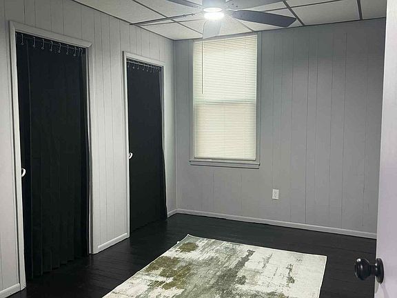4th image of 419 Front St APT A