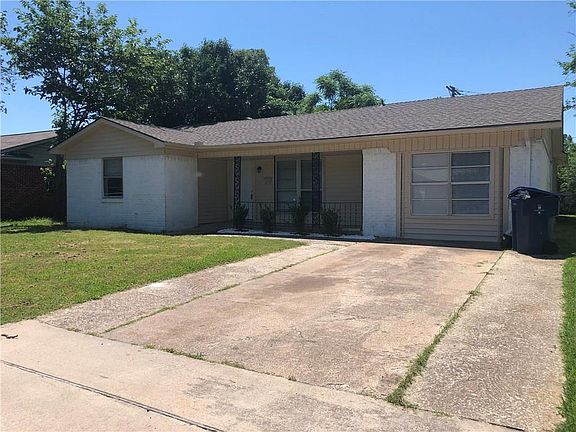 2nd image of 138 Tulip Dr