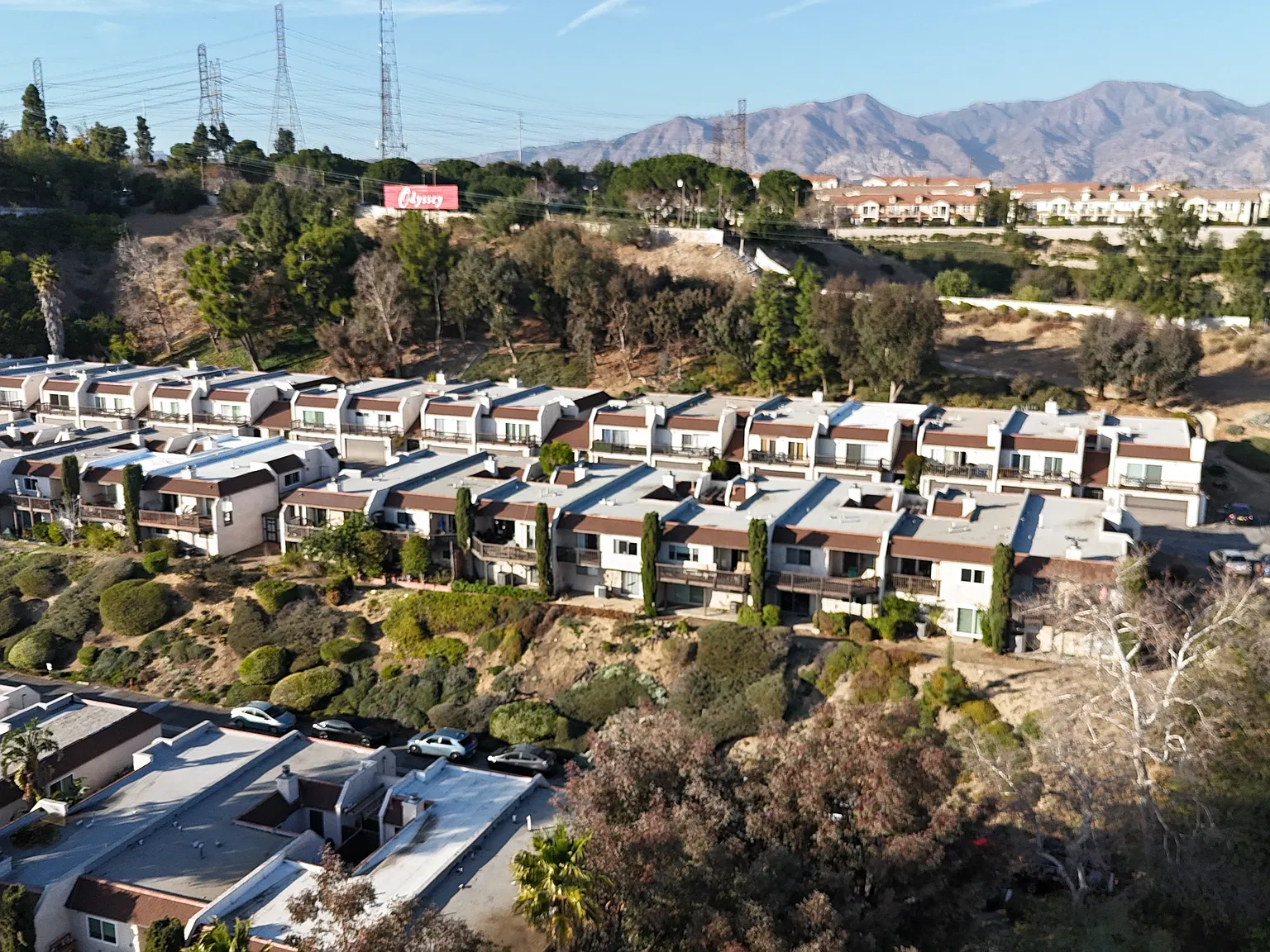 2 bed, 2.5 bath, 1375 sqft, $3,850 — Photo 3