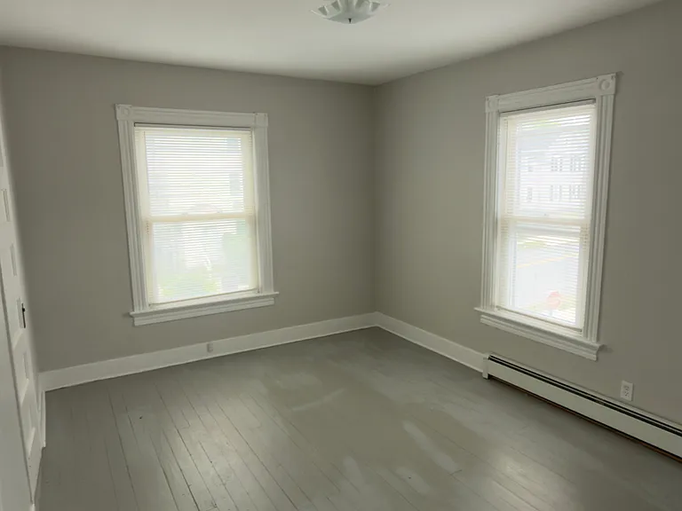 19 Oak St #2 — Photo 4