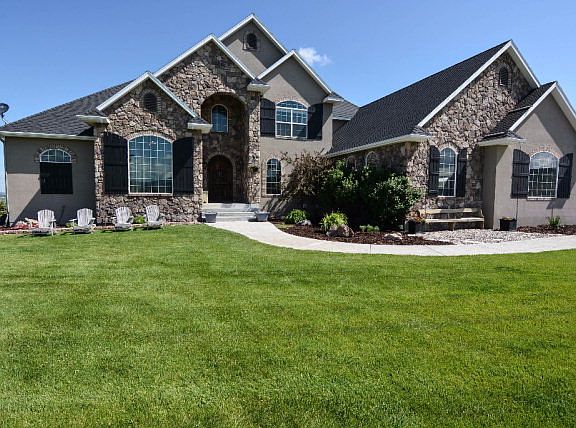 4th image of 8085 S Black Hawk Dr