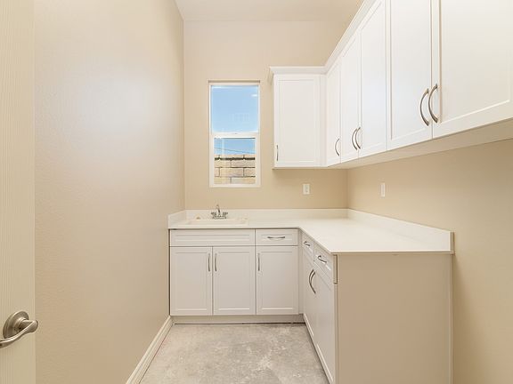 Convenient laundry room