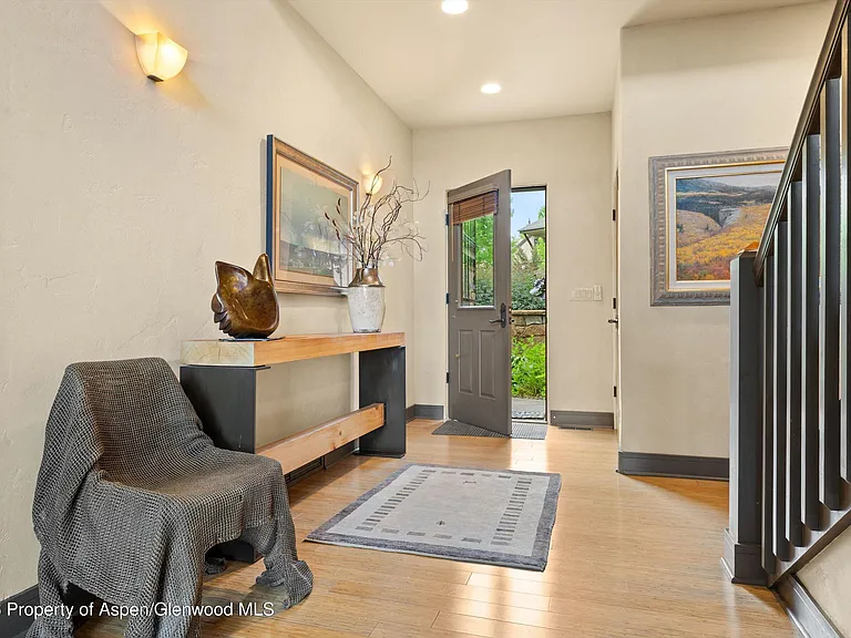 31 Primrose Rd — Photo 9