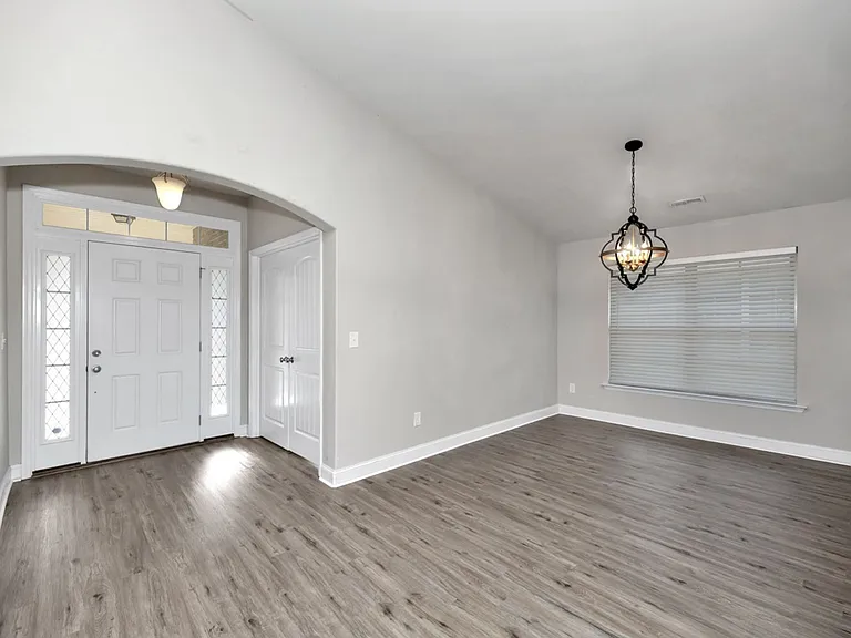 130 Tybee Dr — Photo 5