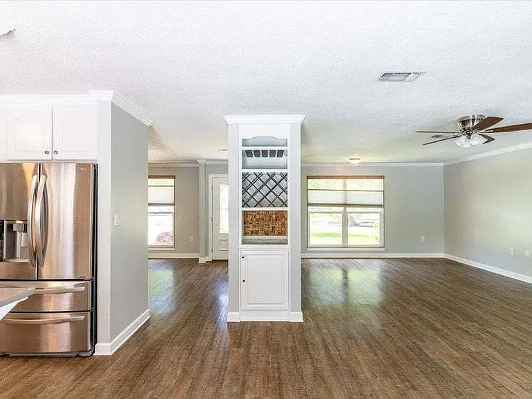 8 Stafford Cir — Photo 13