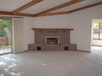 greatroom with fireplace