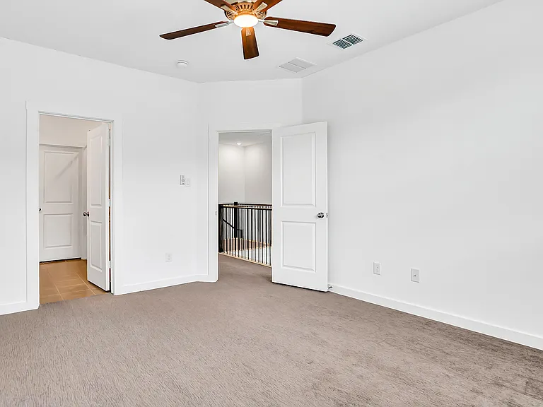 2723 Vista Park Ln — Photo 22