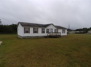 202 Colonial Dr, Byron, GA 31008