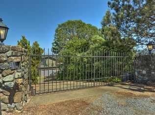 9800 Burchell Rd, Gilroy, CA 95020