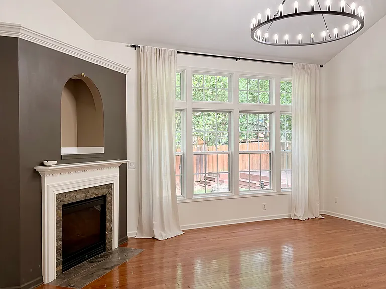 2620 Oleander Dr — Photo 10