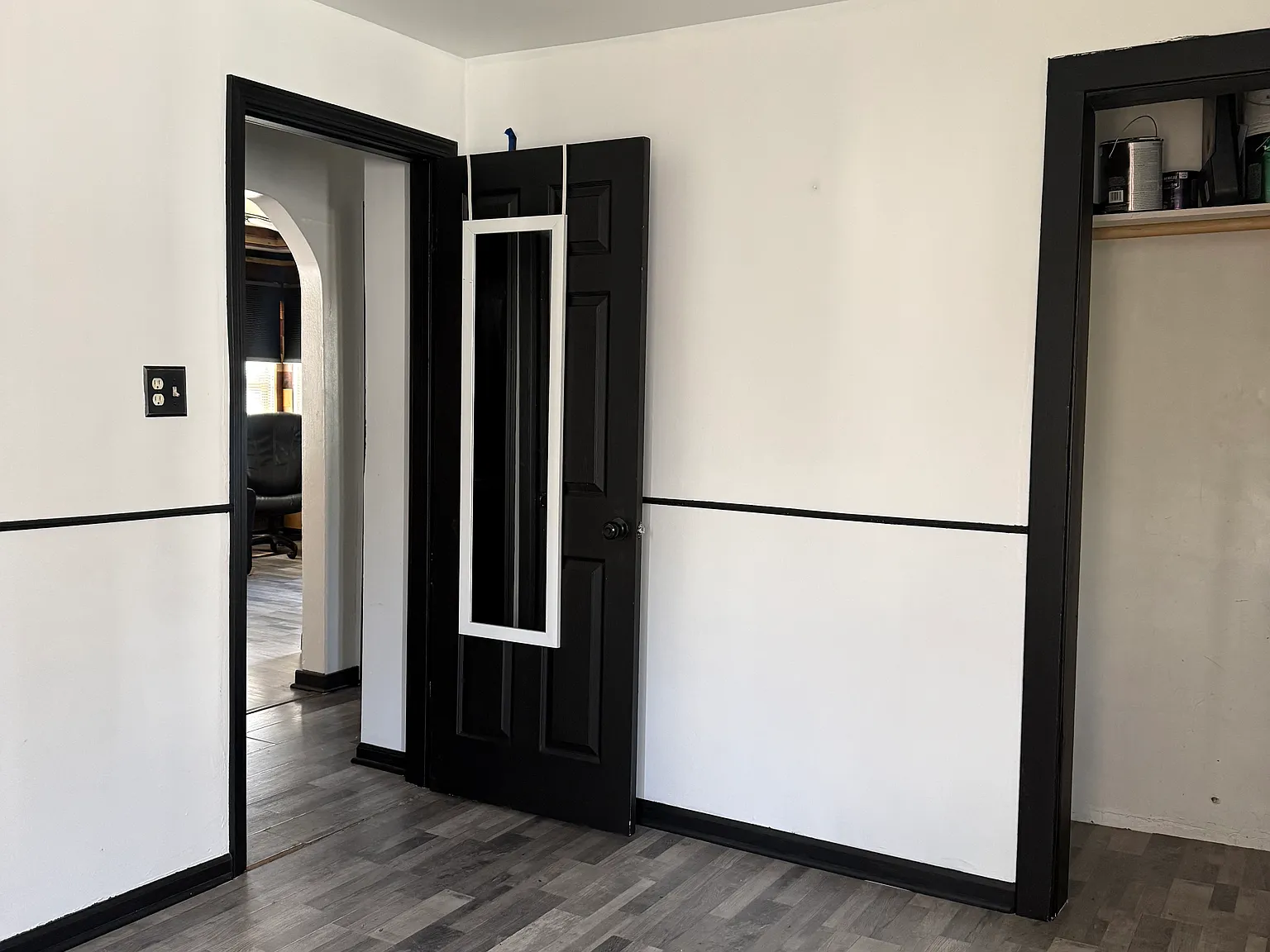 2 bed, 690 sqft, $1,800 — Photo 3