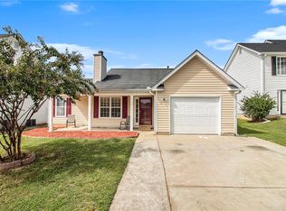 1037 Meadow Glen Cir, Fairburn, GA 30213