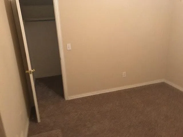 327 Regal Dr — Photo 20