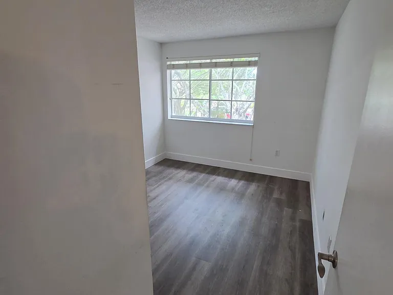 12112 Standrews Pl #212 — Photo 21