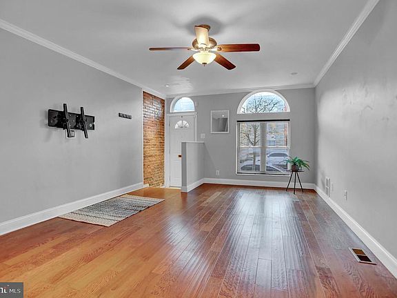 3rd image of 3110 E Baltimore St