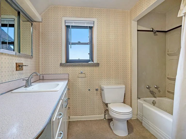 287 North Ave — Photo 3