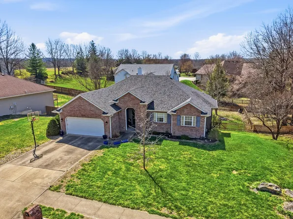 3806 Grant Ln, Columbia, MO 65203