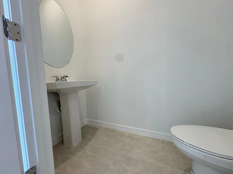 10725 Eclipse St — Photo 13