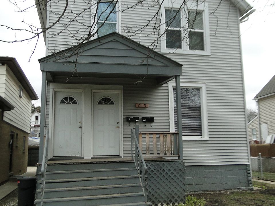 1st image of 219 S 14th Ave