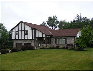 1st image of 118 Crestwood Dr