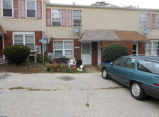 2811 Norcross Ln, Philadelphia, PA 19114