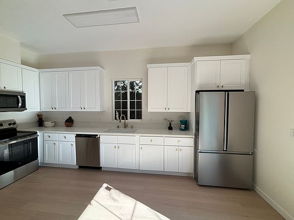 2nd image of 6916 Bellingham Ave #6914