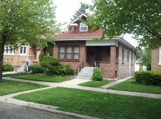 2525 Clinton Ave, Berwyn, IL 60402