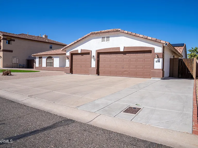 13612 W Windsor Blvd — Photo 2