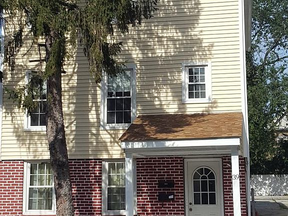 3rd image of 39 Winthrop Ave #2