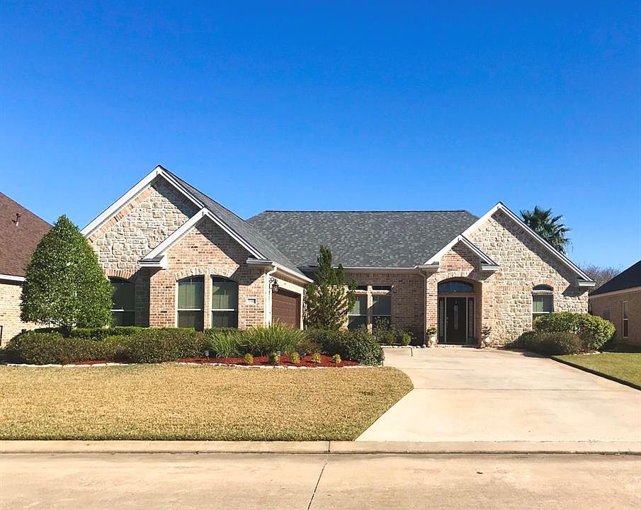 1st image of 2460 Amberwood Dr