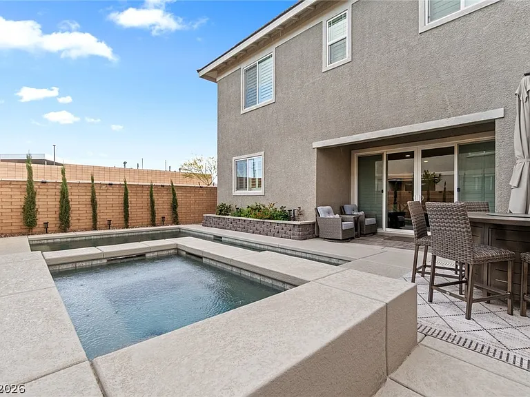 664 Sostenuto St — Photo 31