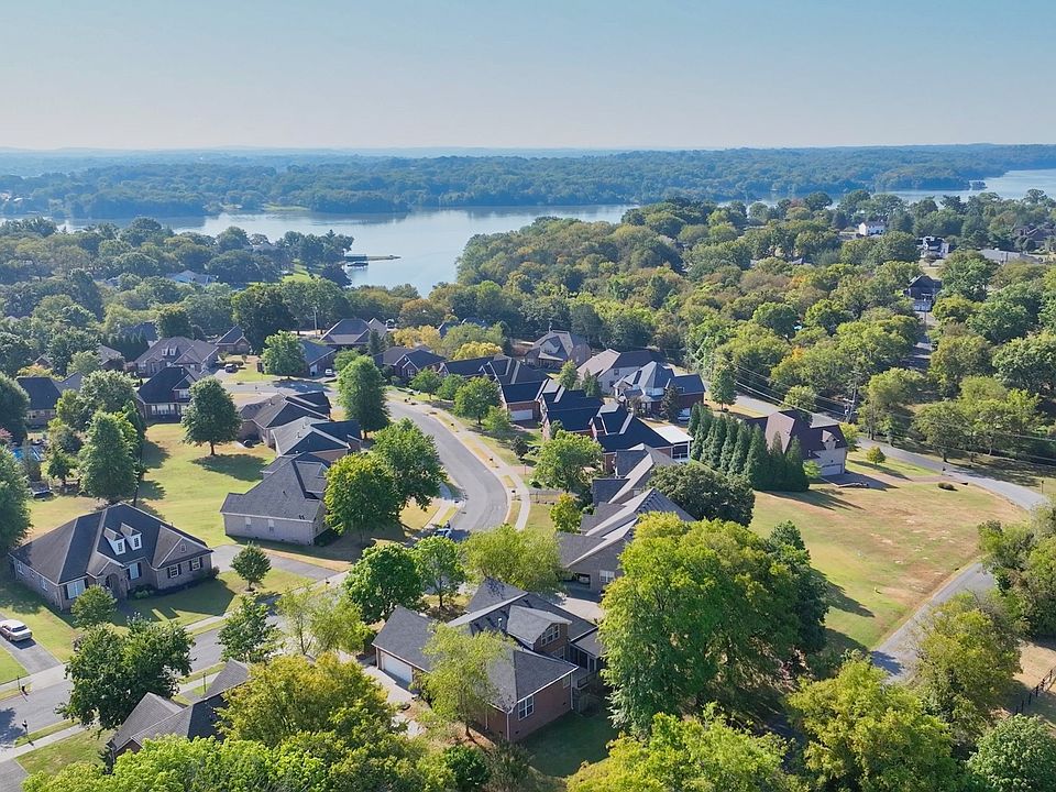 1st image of 114 Dalton Cir