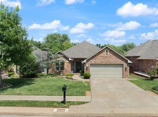 2842 Coldbrook Ln, Edmond, OK 73003